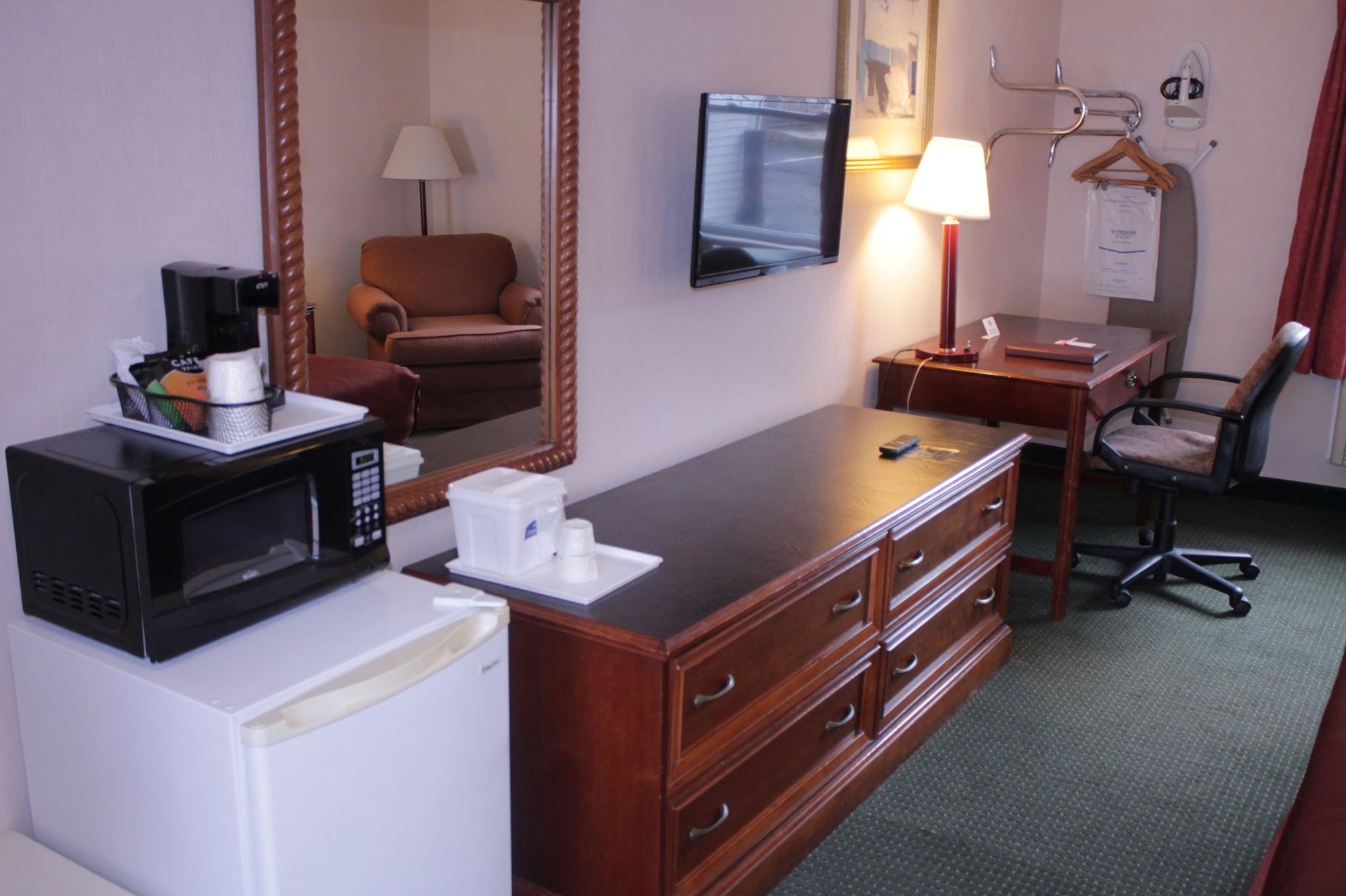 Howard Johnson By Wyndham Williamstown Eksteriør bilde